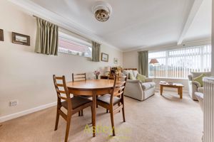 dining- click for photo gallery